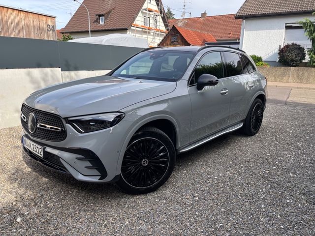 MERCEDES-BENZ GLC 300de AMG | MANUFAKTUR | WIE NEU