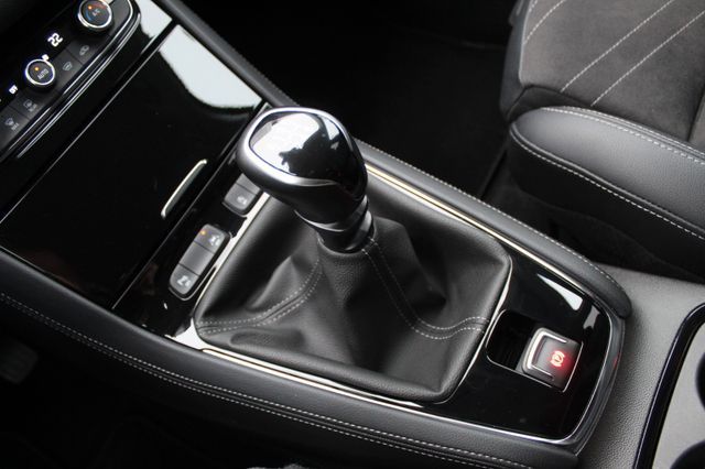 Fahrzeugabbildung Opel Grandland 1.2 Turbo Elegance 360,AHK,KlimaA,LED