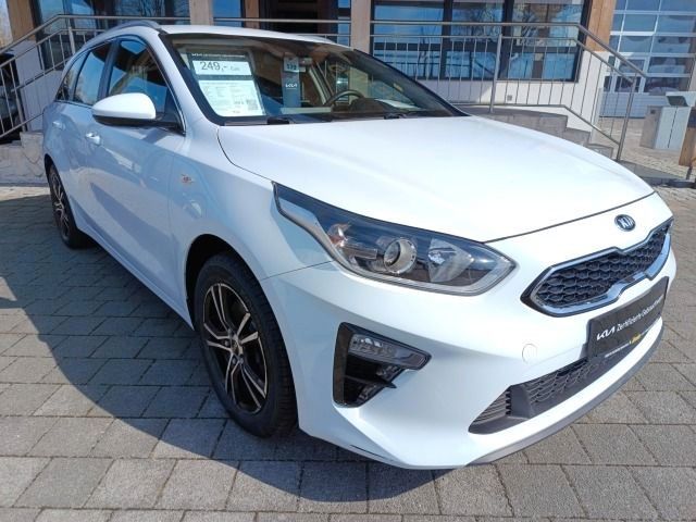 KIA ceed CEED_SW 1.4T DCT7 VIS KOMF NAV (D224378-1)