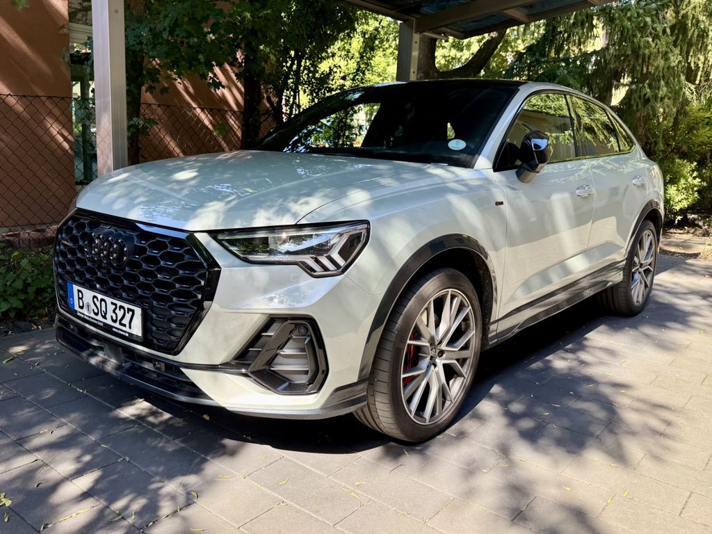 Image of Audi Q3