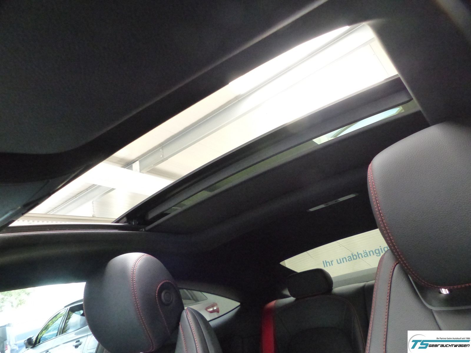 Mercedes-Benz C 200 Coupe AMG Plus Night Head-up Pano ACC Totw foto 13