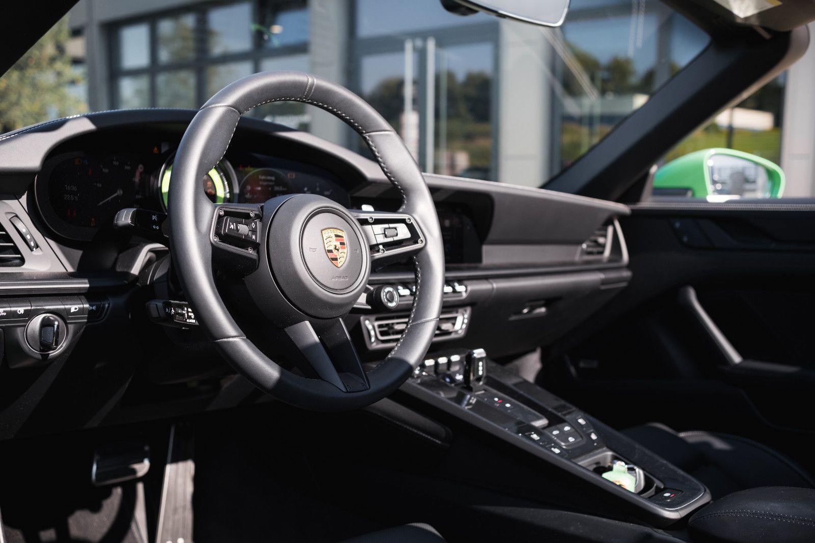 Fahrzeugabbildung Porsche 992/911 GTS-LED-Sitzbelü.-Inno-360´´-90 Ltr.