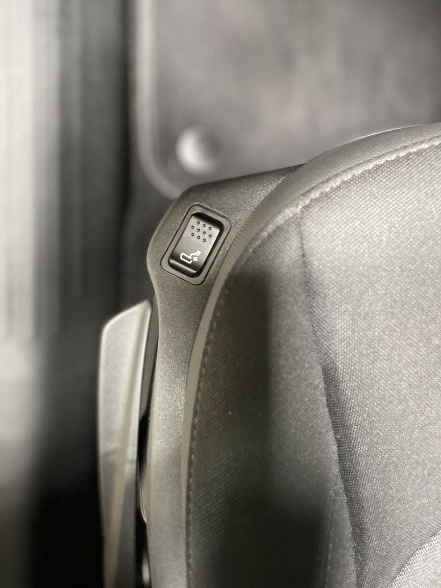 Fahrzeugabbildung Jeep Renegade Limited 4WD#Bi-Xen#ACC#Spur#Keyless#Bea