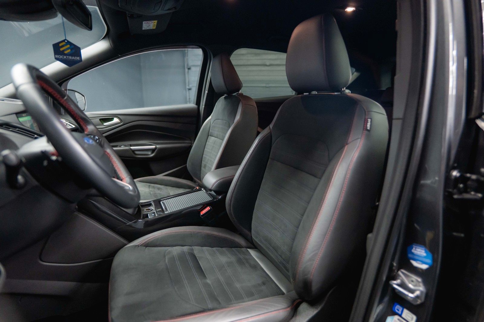 Fahrzeugabbildung Ford Kuga ST-Line 2.0 TDCi 4x4 *LED*Kamera*ACC*DAB*