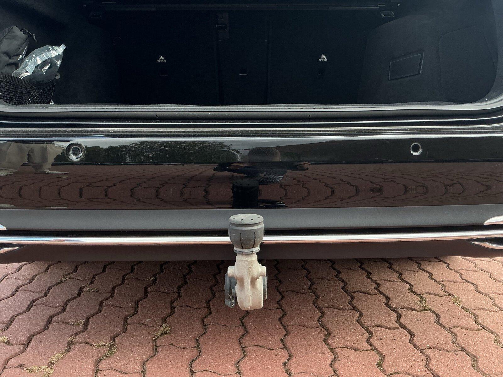 Mercedes-Benz E 220 d T AVANTGARDE RüCam Distro AHK LED Totwin