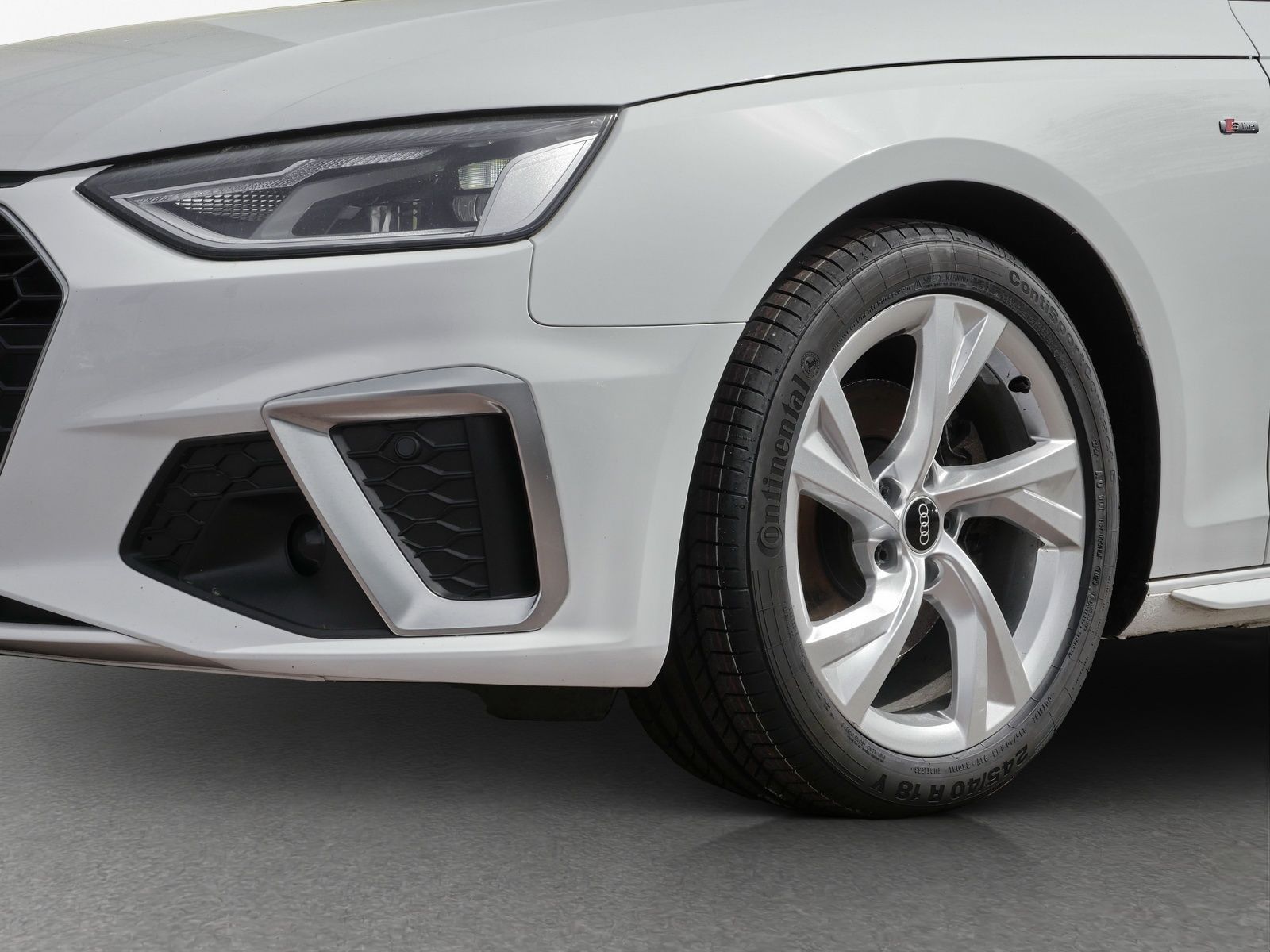 Audi A4 - Bild 13