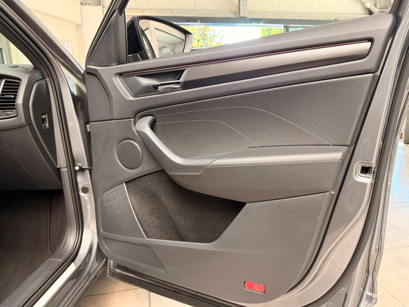 Skoda Kodiaq Sportline 4x4 Panorama Leder Navi Standhz