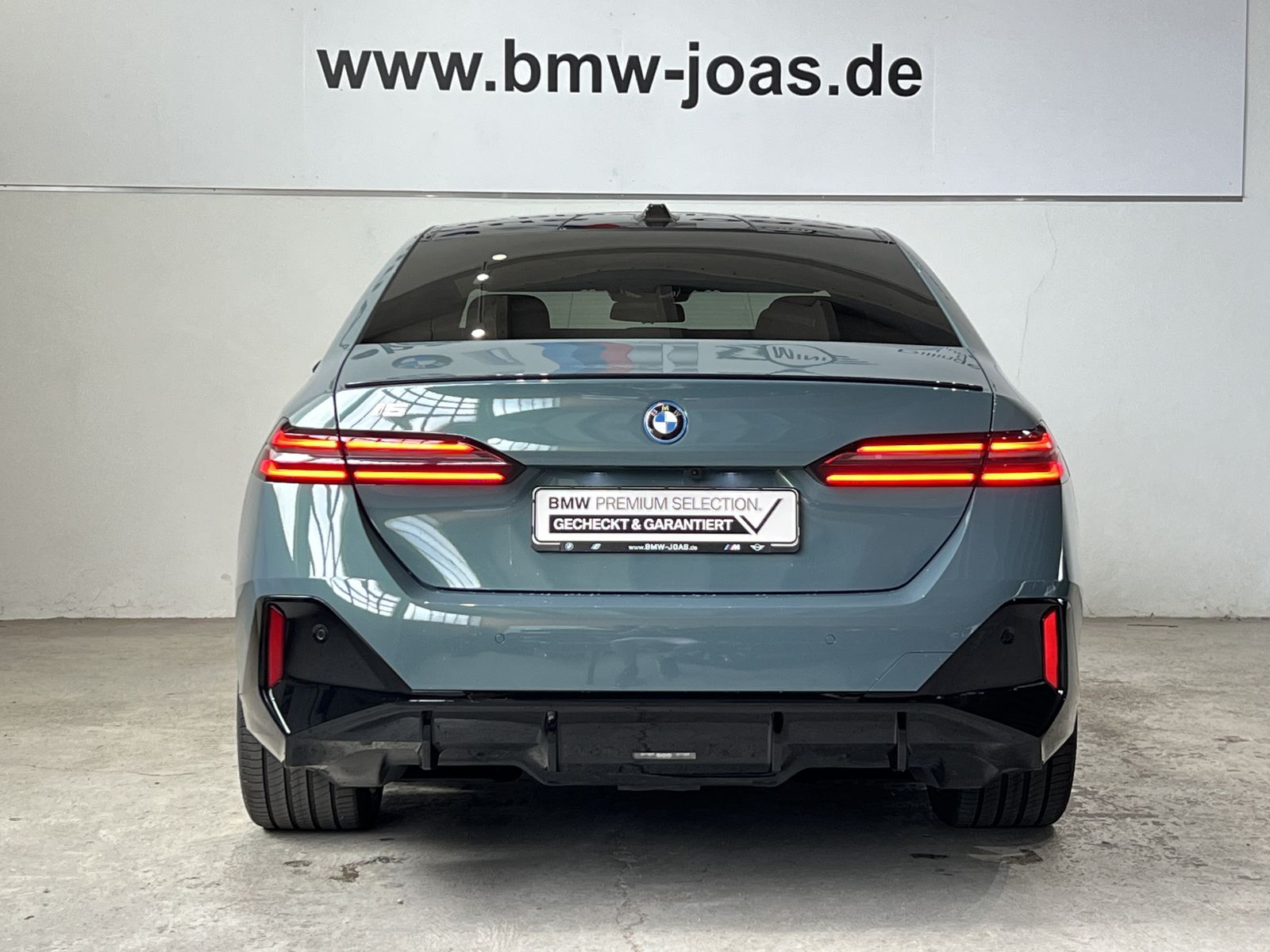 Fahrzeugabbildung BMW i5 M60 xDrive Limousine Pano.Dach AHK B &W Sound