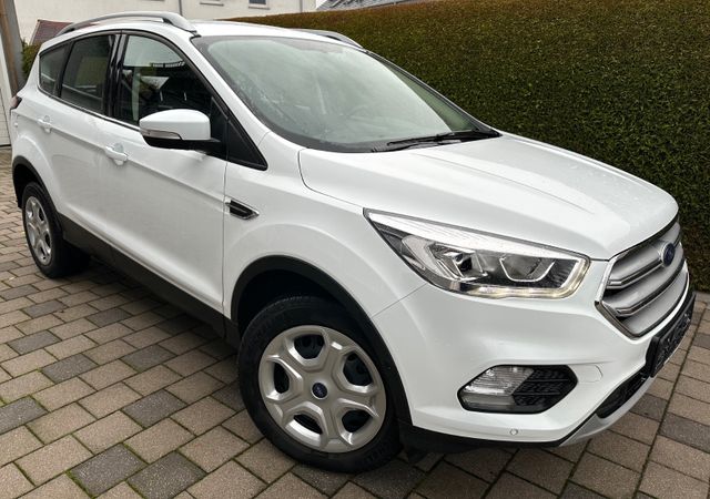 Ford Kuga 2,0 TDCi 4x4 110kW Tempomat, Navi, PDC.