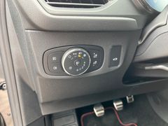 FORD Focus Turnier 1.0 ST-Line X*LED*Navi*DAB*Leder