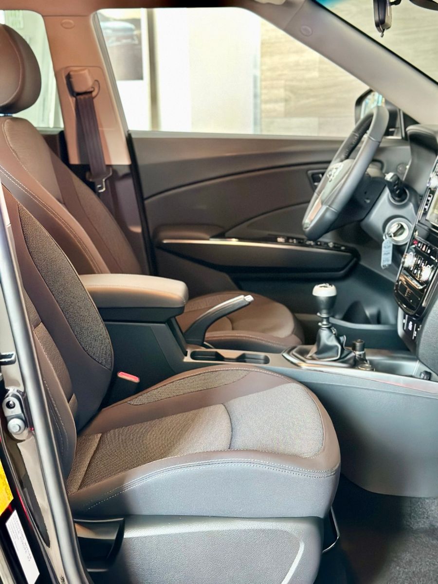 Fahrzeugabbildung Ssangyong Tivoli Amber 1,5P 2WD