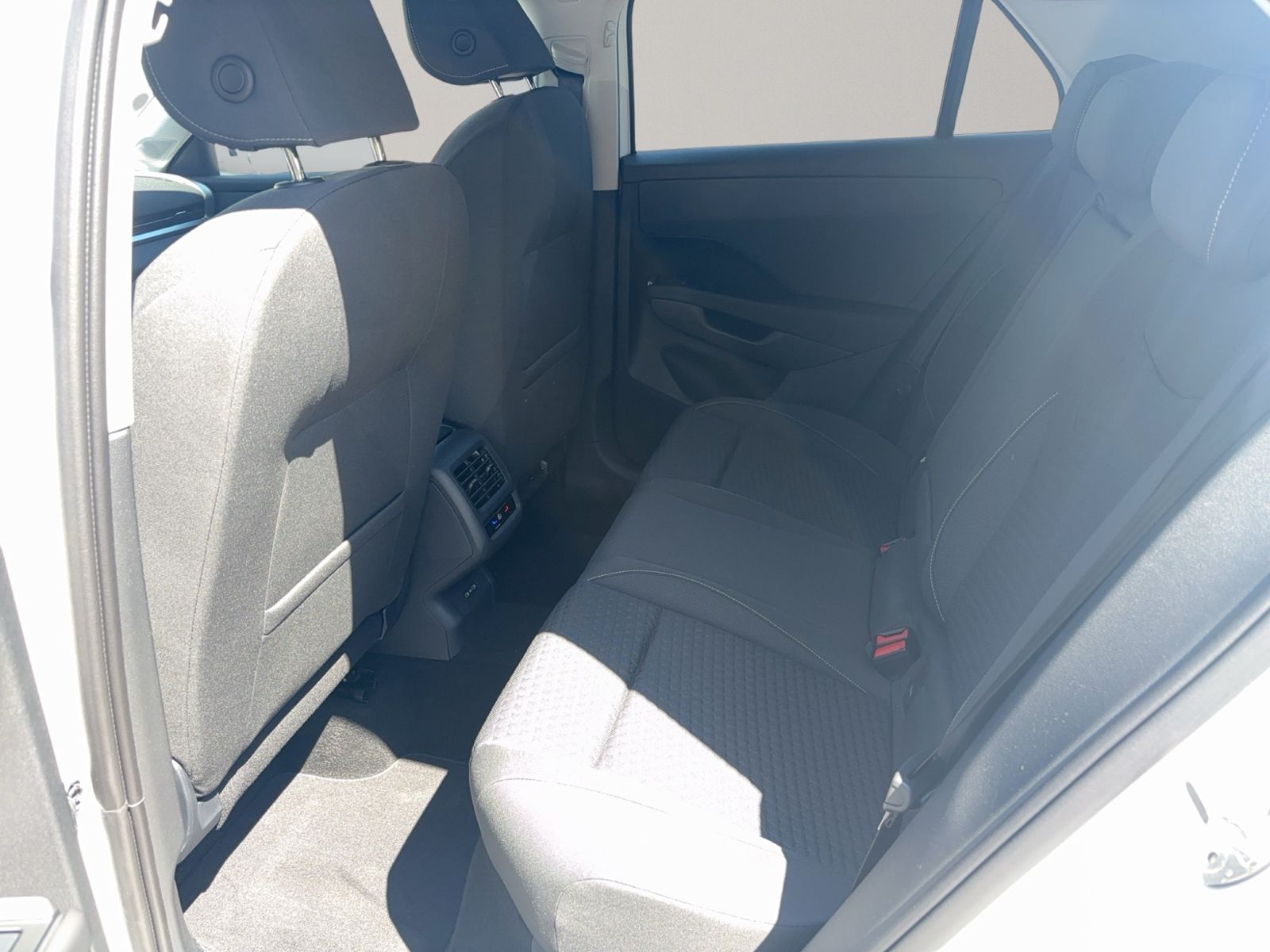 T-Roc Life 1.5 eTSI, Energy, ACC, RearView, App