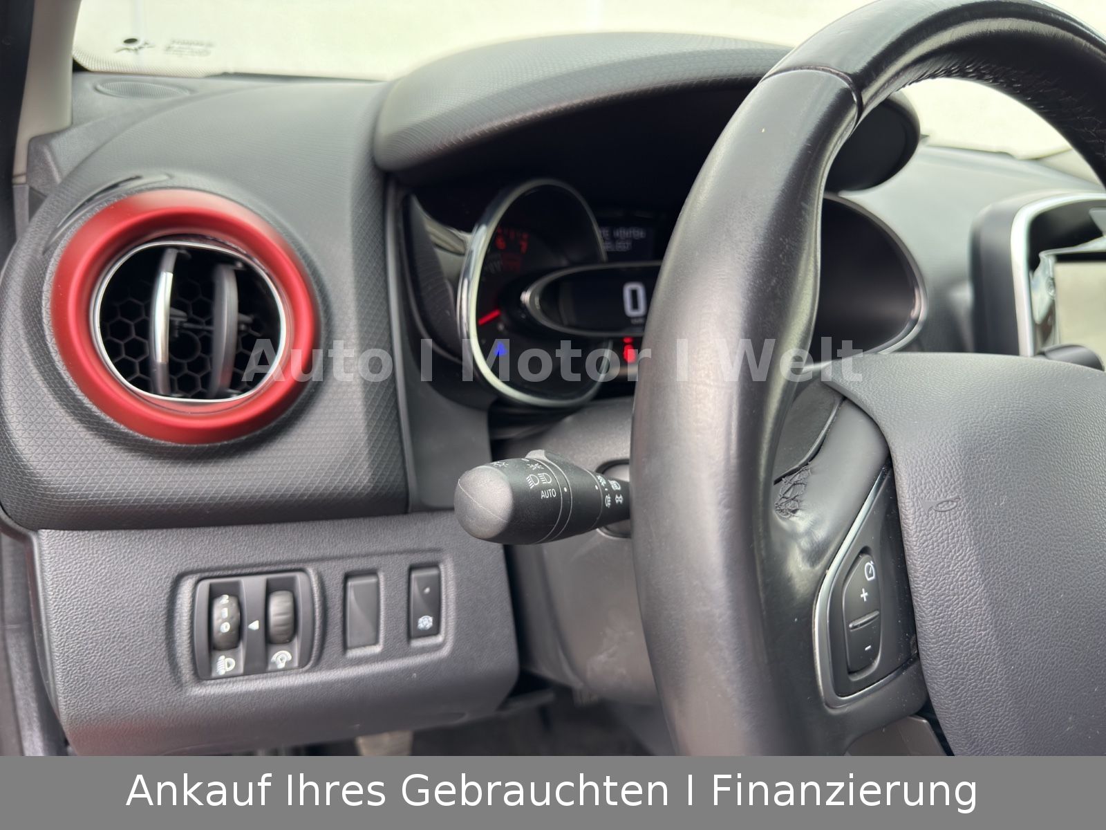 Fahrzeugabbildung Renault Clio IV Intens LED/ALU/NAVI/TEMPOMAT/BT-AUDIO