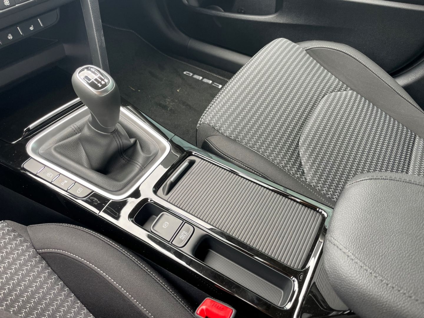 Fahrzeugabbildung Kia Ceed Ultimate LED totWinkAss Kamera Spurhalteass