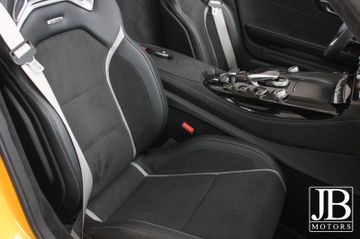 Fahrzeugabbildung Mercedes-Benz AMG GT C Roadster Keramik Carbon Night Burmester
