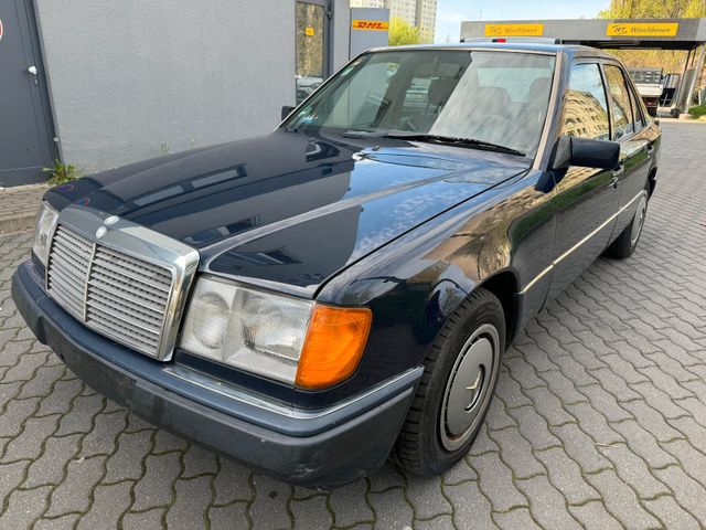 Mercedes-Benz E 230* 1 Hand* Klimaanlage* TÜV Neu* Schiebedach