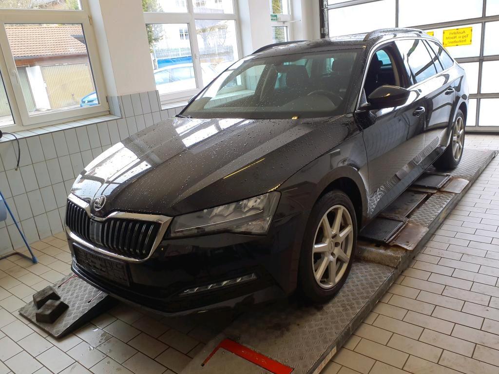 Skoda Superb 4x4 2,0TDI/AHK/LED/Navi7SHZ/Kessy/DAB