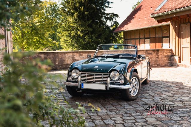 Triumph TR4