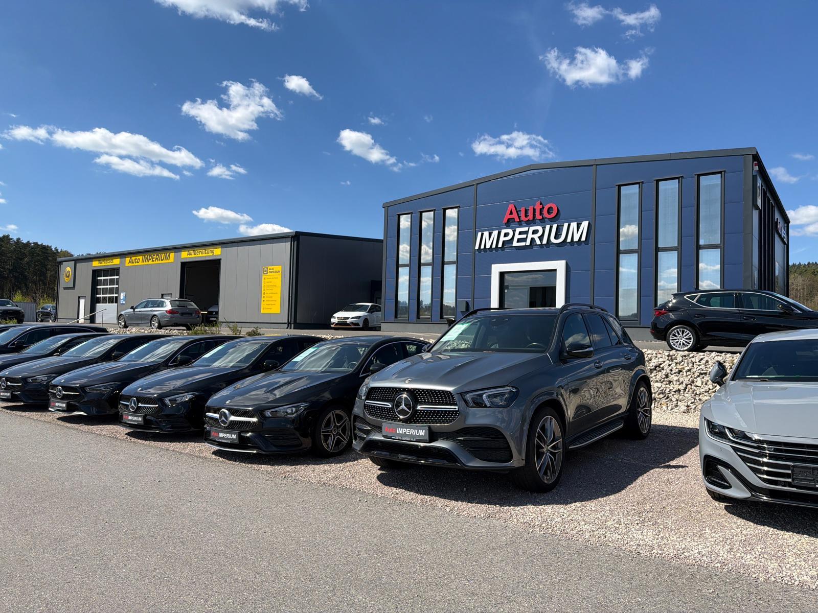 showroom-image-top
