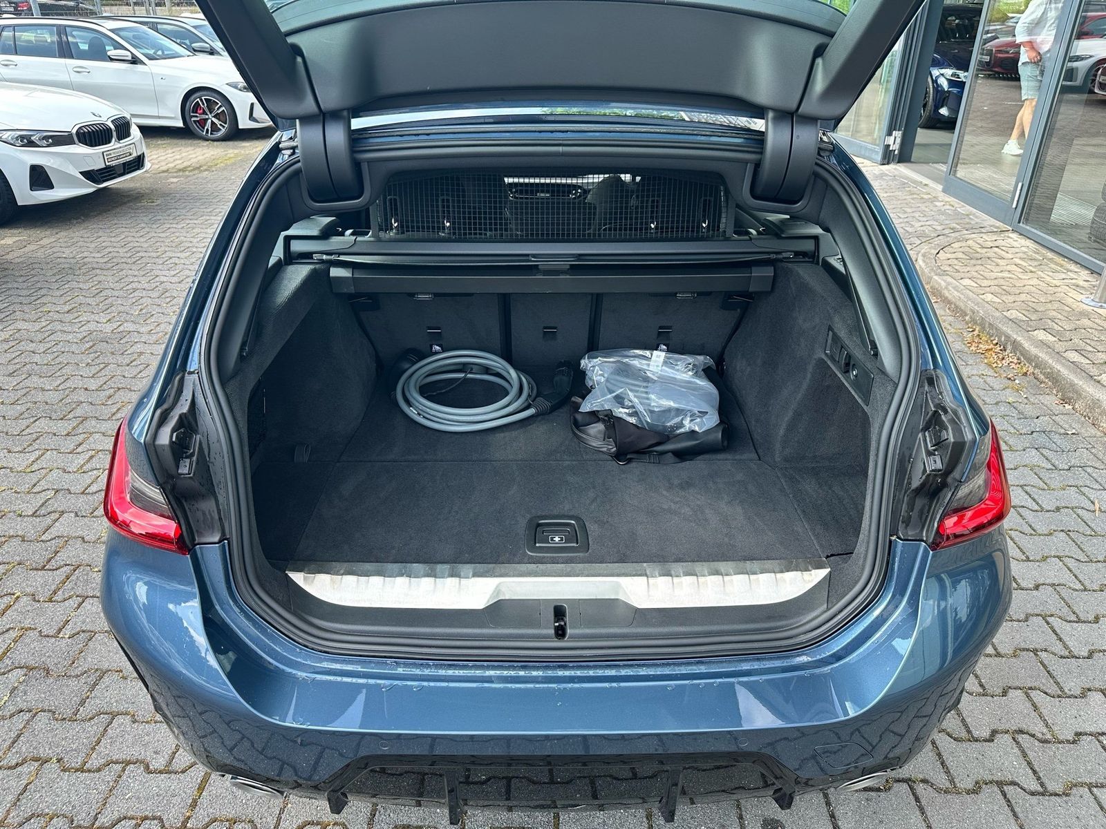 BMW 330 - Bild 18