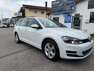Volkswagen Golf - 1