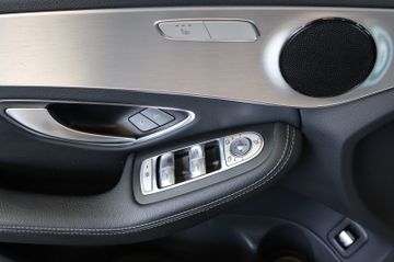 Mercedes-Benz C 250 T d FRONT+NAVI+LED+AHK
