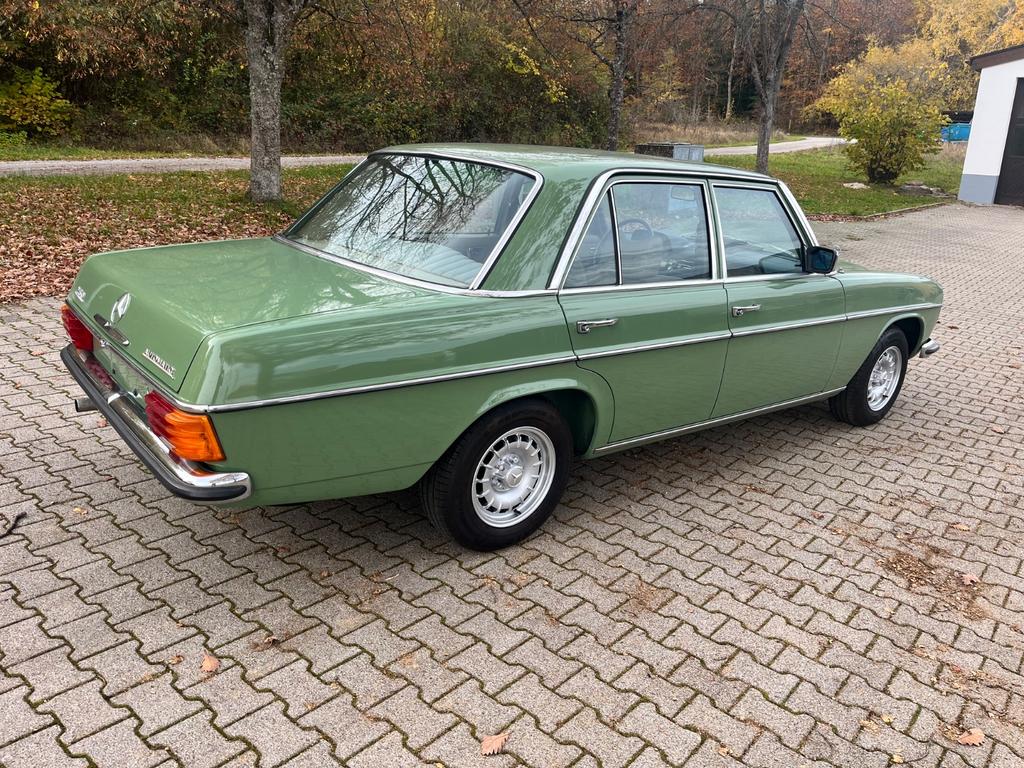 Mercedes-Benz 250