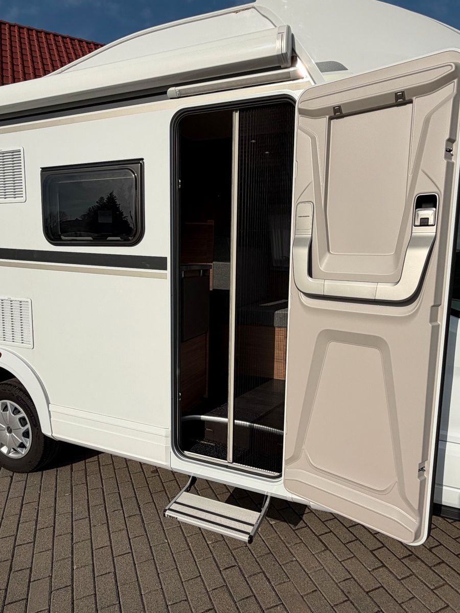 Fahrzeugabbildung Weinsberg CaraSuite 650 MEG