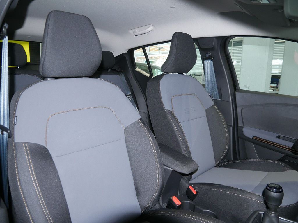 Fahrzeugabbildung Dacia Sandero Stepway Extreme + ECO-G 100