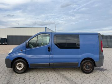 Opel Vivaro - 11