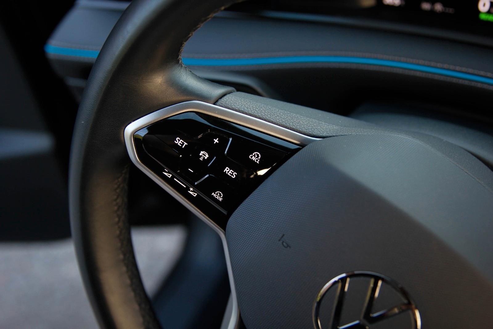 Volkswagen ID.7 Pro 210kW/HUD/Memory/Matrix/32353netto
