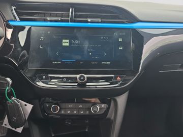 Fotografie 11 des Opel Corsa YES Allwetterreifen Winter Paket