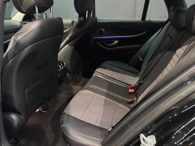 Mercedes-Benz E 200 T Avantgarde*ANHÄNGER*CAM*LED*NAVI*LEDER*