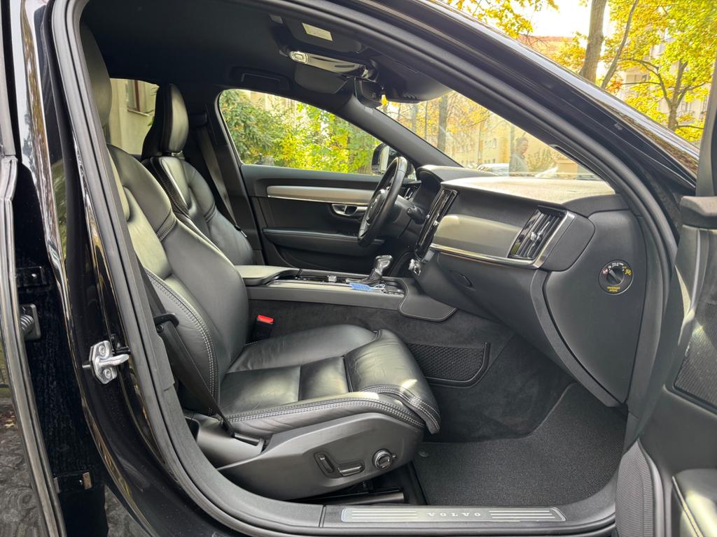 Volvo V90 Cross Country