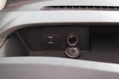 Fahrzeugabbildung Ford Transit Custom 2.0 TDCi L2 Trend 8-SITZER + AHK