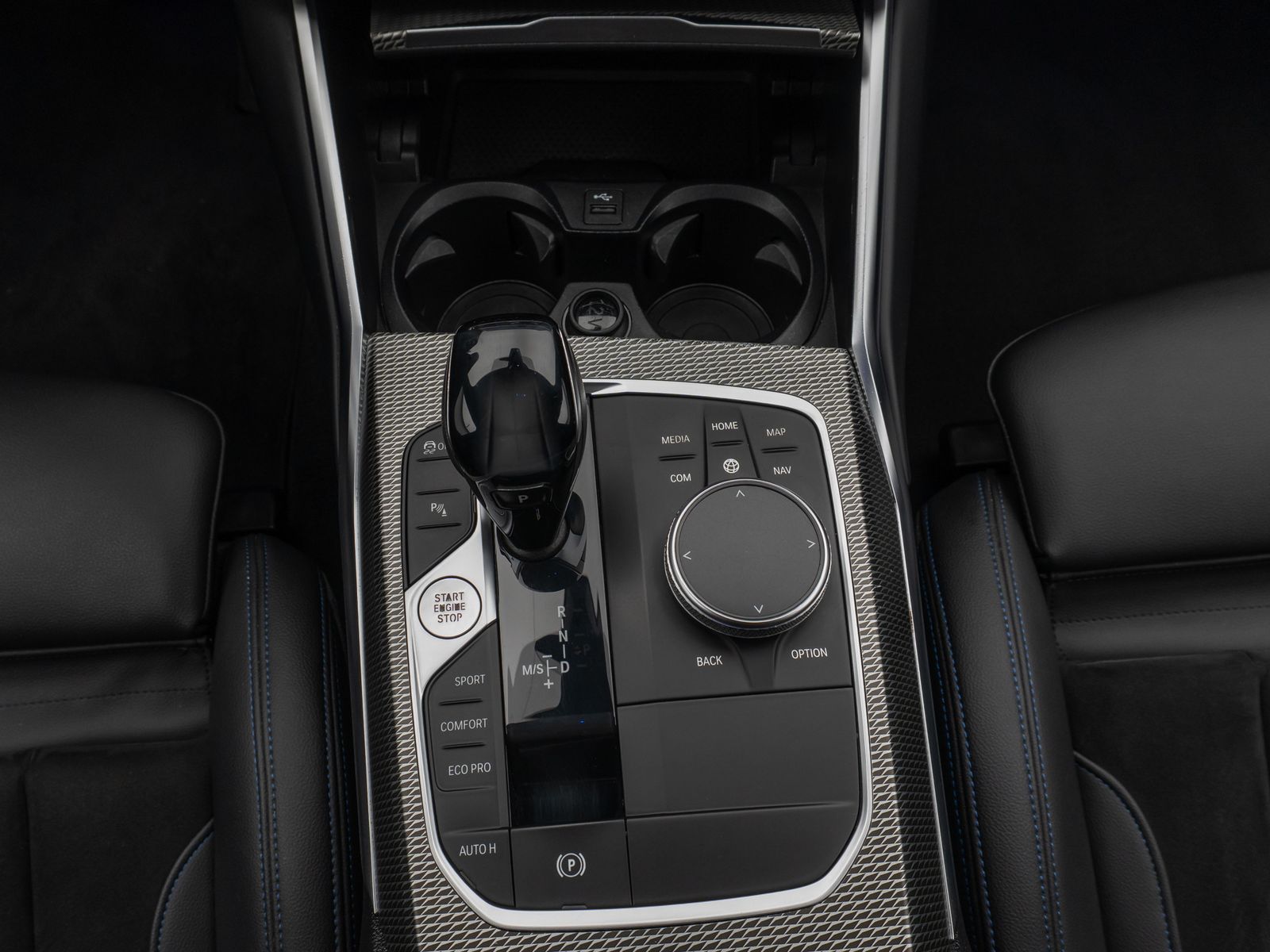 Fahrzeugabbildung BMW 330d M Sport Kamera DAB HiFi Stop&Go Alarm LED