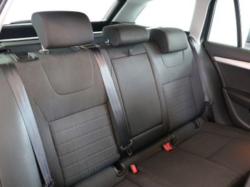 Skoda Octavia COMBI EDITION XENON PDC ANHÄNGERKUPPLUNG