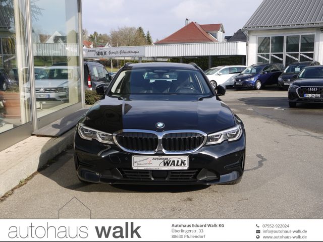 BMW 320 d Touring Advantage NAVI LED RFK Headup Park