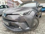 Toyota C-HR Hybrid 1.8l +SHZ+DAB+Kamera+8-fach ber. - Toyota C-HR: Limousine