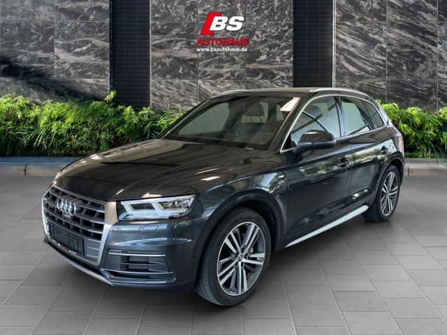 Audi Q5 2.0 TDI quattro S tronic S Line Virtual Stand