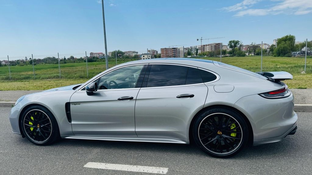 Image of Porsche Panamera