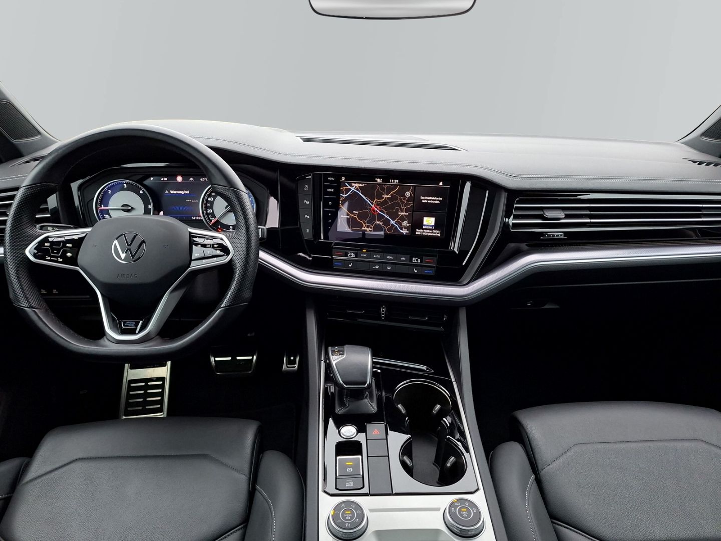 Touareg 3.0 TDI V6 4M R-Line *PANO*STHZ*HUD*