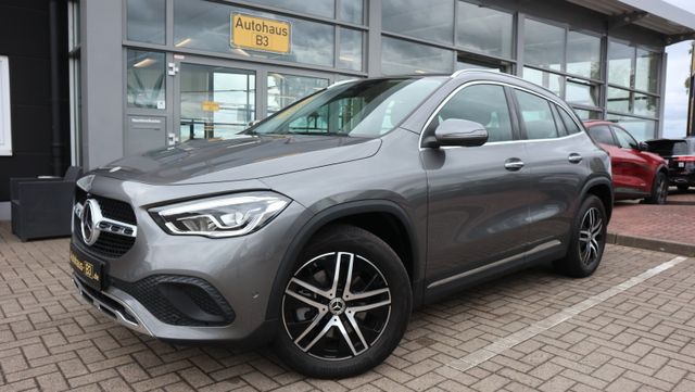 MERCEDES-BENZ GLA 250 e Progressive LED 360° Kamera Distronic