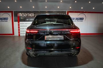 Porsche Cayenne - 11
