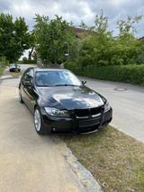 BMW 325xi - - BMW 325 aus 2006: 325xi