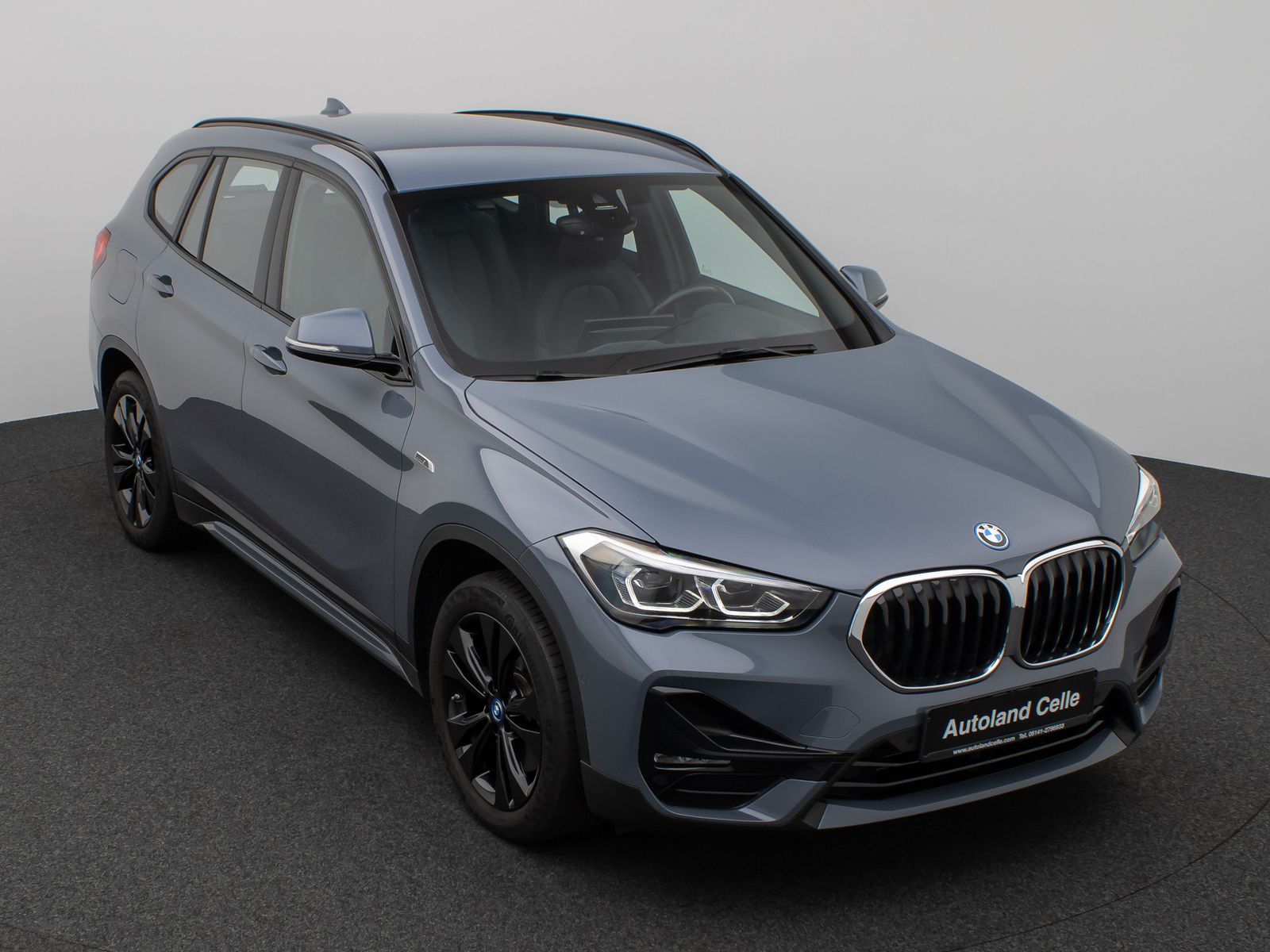 Fahrzeugabbildung BMW X1 xD25e Sport Line Kamera HUD DAB Komfort Navi+