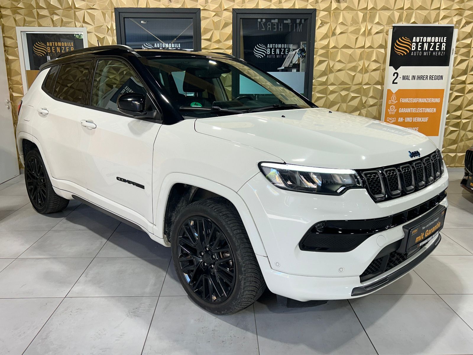 Fahrzeugabbildung Jeep Compass S Plug-In Hybrid 4WD/KAMERA/ACC/NAVI/DAB