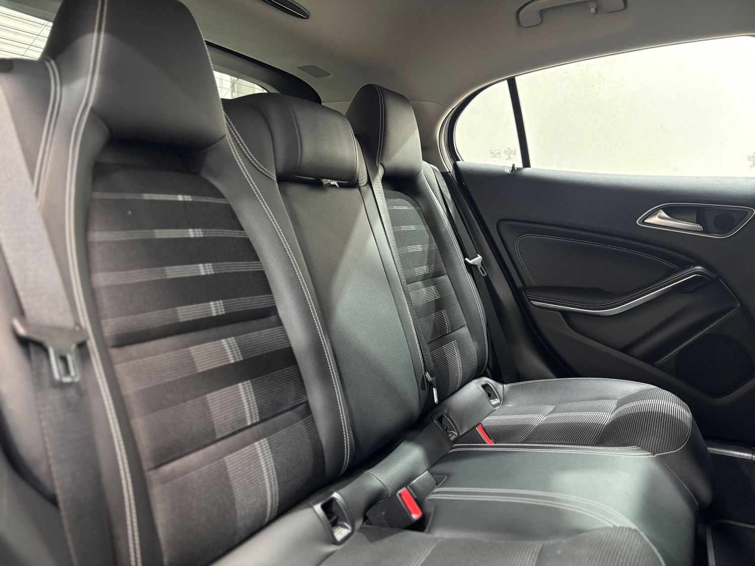 Fahrzeugabbildung Mercedes-Benz GLA 220 4 Matic#Klima#Navi#PDC
