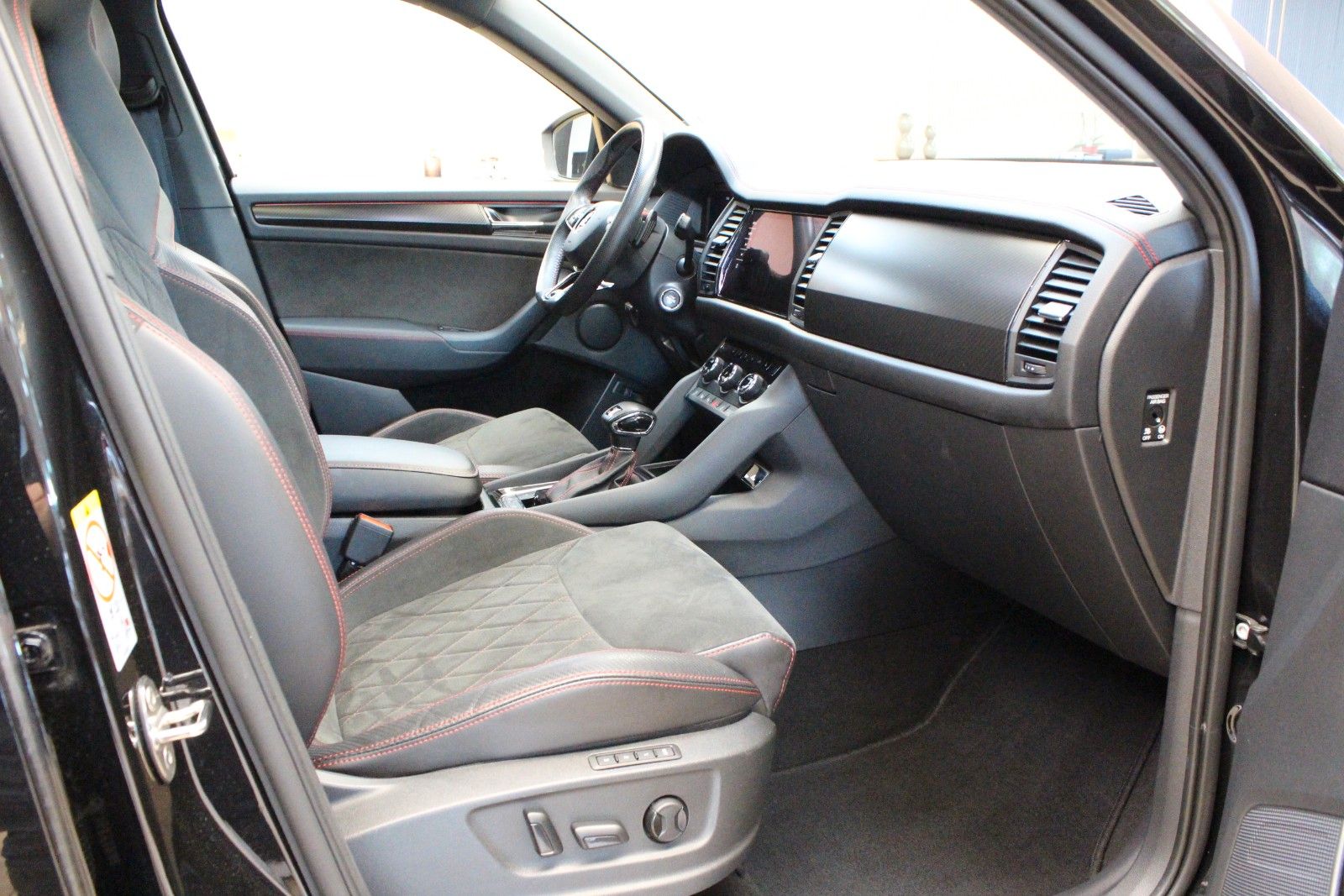 Skoda Kodiaq RS 4x4 2.0 TSI 245PS *BUSINESS PAKET foto 4
