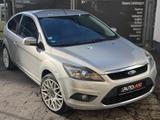 Ford Focus Lim. Titanium 1.8l*KLIMA*LEDER*8x BEREIFT - Ford Focus aus 2009: Titanium